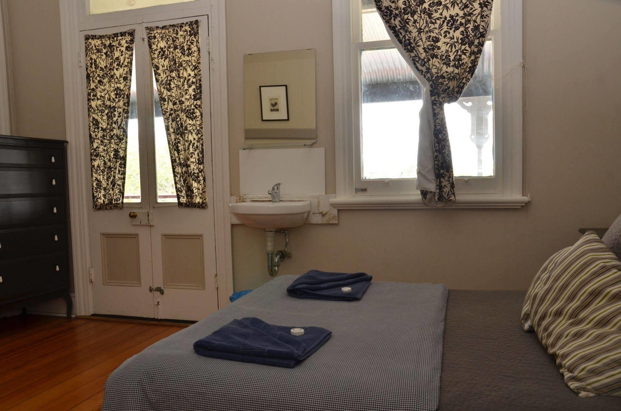 Royal Gatton Hotel Eksteriør bilde